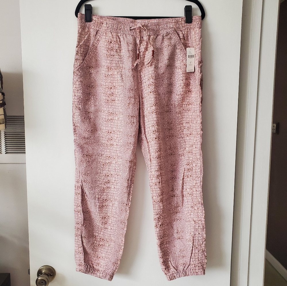 NWT Anthropologie Pink & Gold Snakeskin Print Joggers